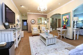 Shangri-La Manor - Adults Only