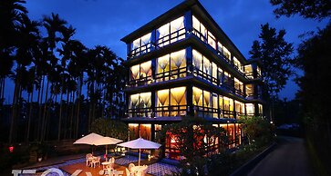 Full House Bed and Breakfast