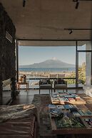 Hotel AWA Puerto Varas