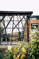 Hotel AWA Puerto Varas