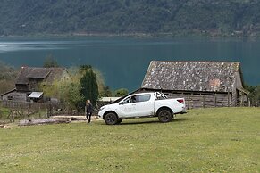 Hotel AWA Puerto Varas