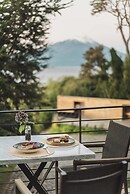 Hotel AWA Puerto Varas