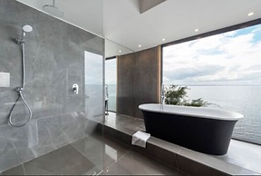 Hotel AWA Puerto Varas