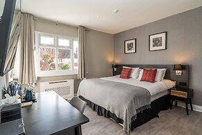 Croft Court Hotel