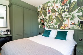Croft Court Hotel