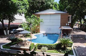 Hotel El Rancho
