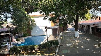 Hotel El Rancho