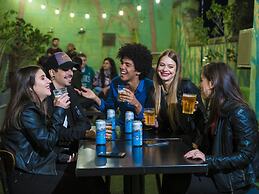 Milhouse Avenue - Hostel