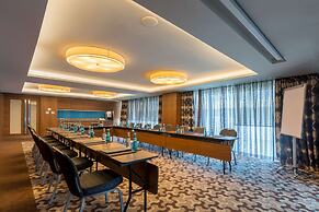 Golden Tulip Istanbul Bayrampasa