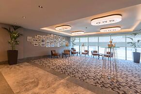 Golden Tulip Istanbul Bayrampasa