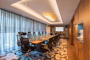 Golden Tulip Istanbul Bayrampasa