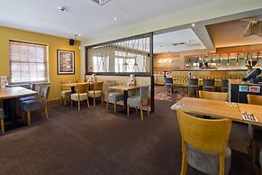 Premier Inn Farnham
