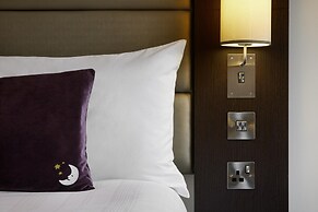 Premier Inn Farnham