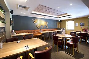 Premier Inn Farnham