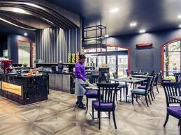 Mercure Yangon Kaba Aye
