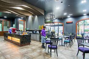 Mercure Yangon Kaba Aye