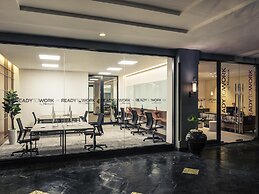Mercure Yangon Kaba Aye
