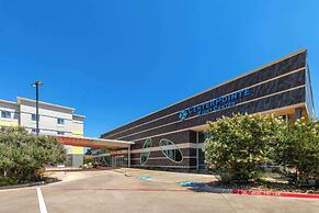 Days Inn & Suites by Wyndham Lubbock Medical Center