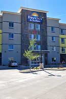 Days Inn & Suites by Wyndham Lubbock Medical Center