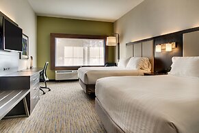 Holiday Inn Express & Suites Charleston NE Mt Pleasant US17 by IHG