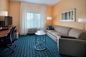 Fairfield Inn and Suites by Marriott Syracuse Carrier Circle