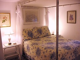 The 1720 House