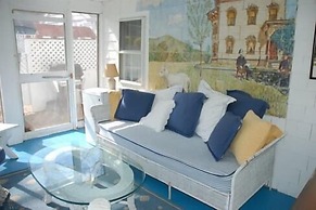 The 1720 House