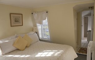 The 1720 House