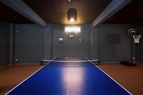 The Mountain Courtyard Thekady