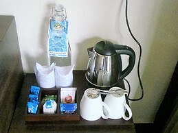 The Mountain Courtyard Thekady