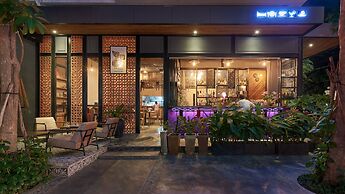 Monsoon Bassac Hotel