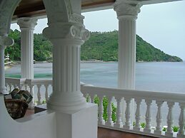 Blue Crystal Beach Resort