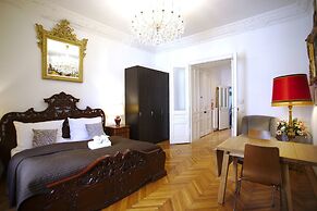 7th Heaven Vienna Center Apartments