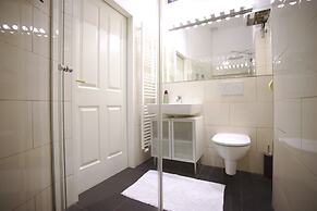 7th Heaven Vienna Center Apartments