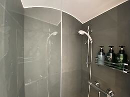 7th Heaven Vienna Center Apartments