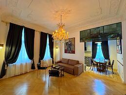 7th Heaven Vienna Center Apartments