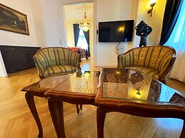 7th Heaven Vienna Center Apartments