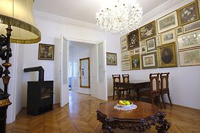 7th Heaven Vienna Center Apartments