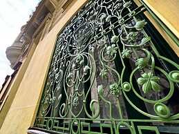 7th Heaven Vienna Center Apartments