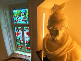 7th Heaven Vienna Center Apartments