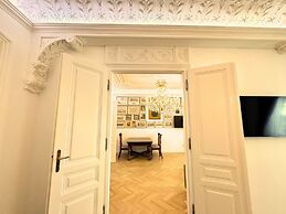 7th Heaven Vienna Center Apartments