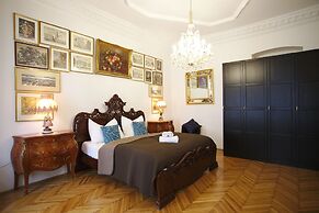 7th Heaven Vienna Center Apartments