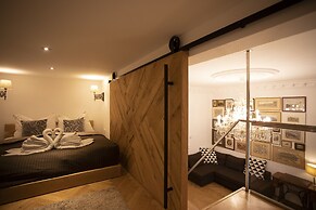 7th Heaven Vienna Center Apartments