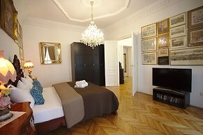 7th Heaven Vienna Center Apartments