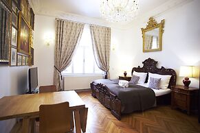 7th Heaven Vienna Center Apartments