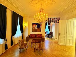 7th Heaven Vienna Center Apartments