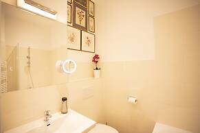 7th Heaven Vienna Center Apartments