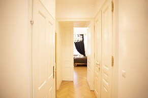 7th Heaven Vienna Center Apartments