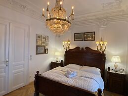 7th Heaven Vienna Center Apartments