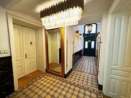 7th Heaven Vienna Center Apartments